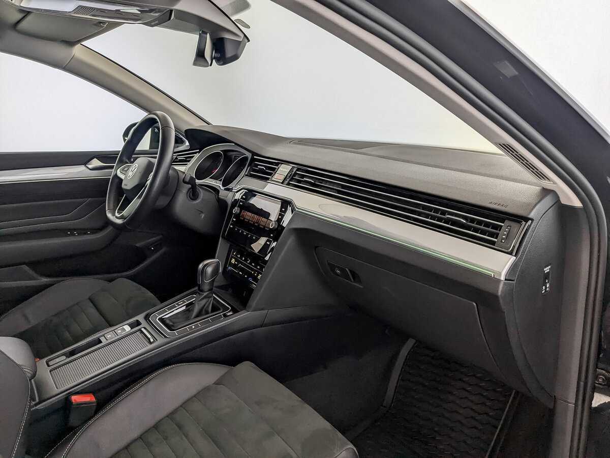 Volkswagen Passat, 2021 Фото №11