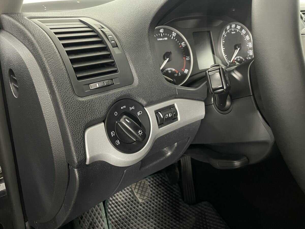 Skoda Octavia, 2012 Фото №9