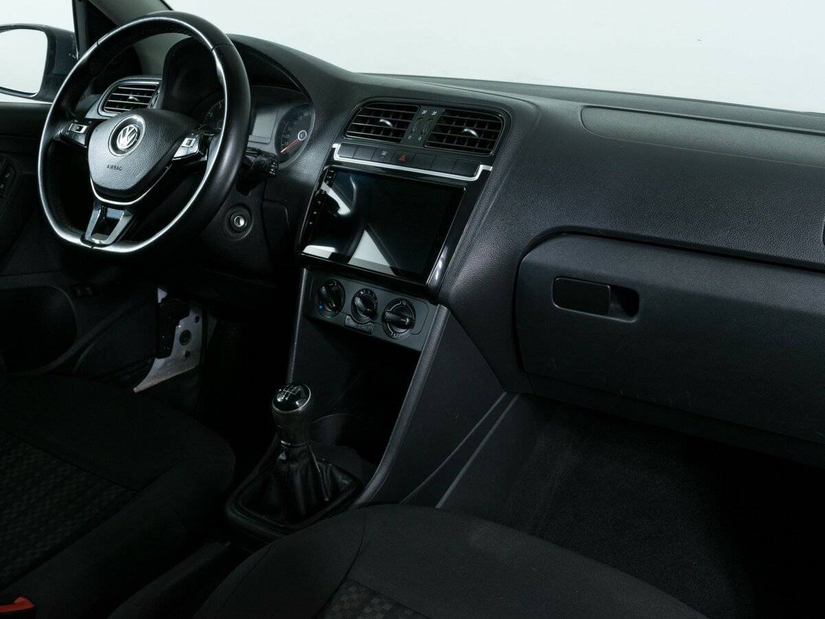 Volkswagen Polo, 2018 Фото №8