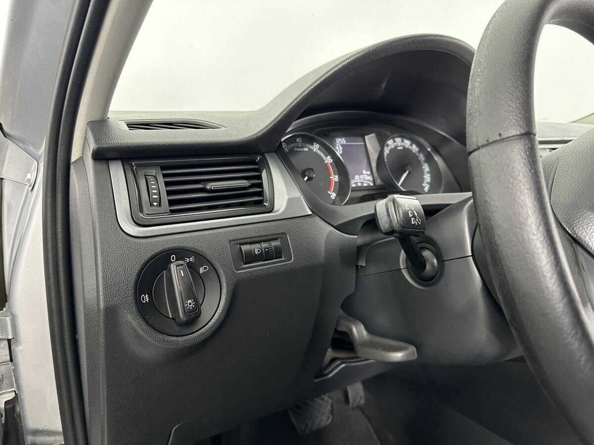 Skoda Rapid, 2018 Фото №9