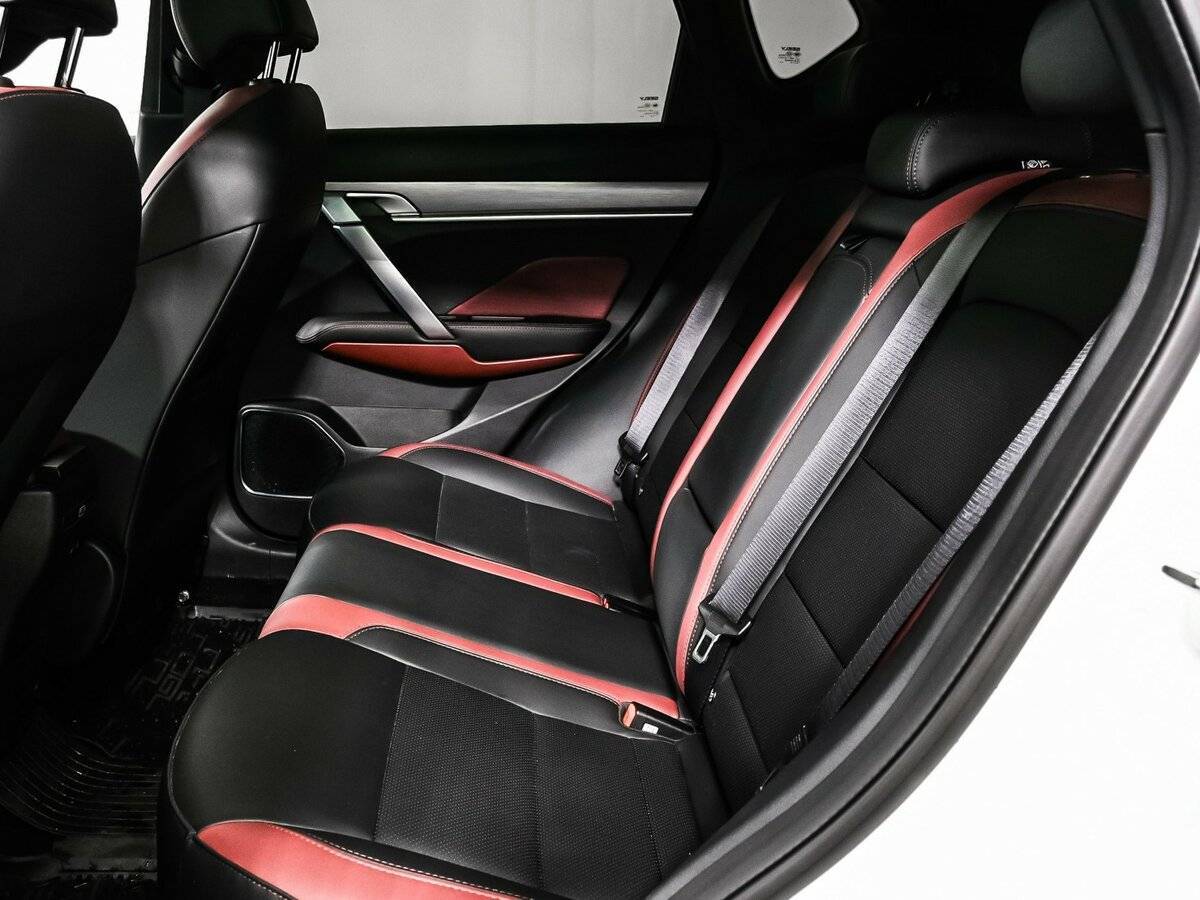 Geely Coolray, 2023 Фото №12