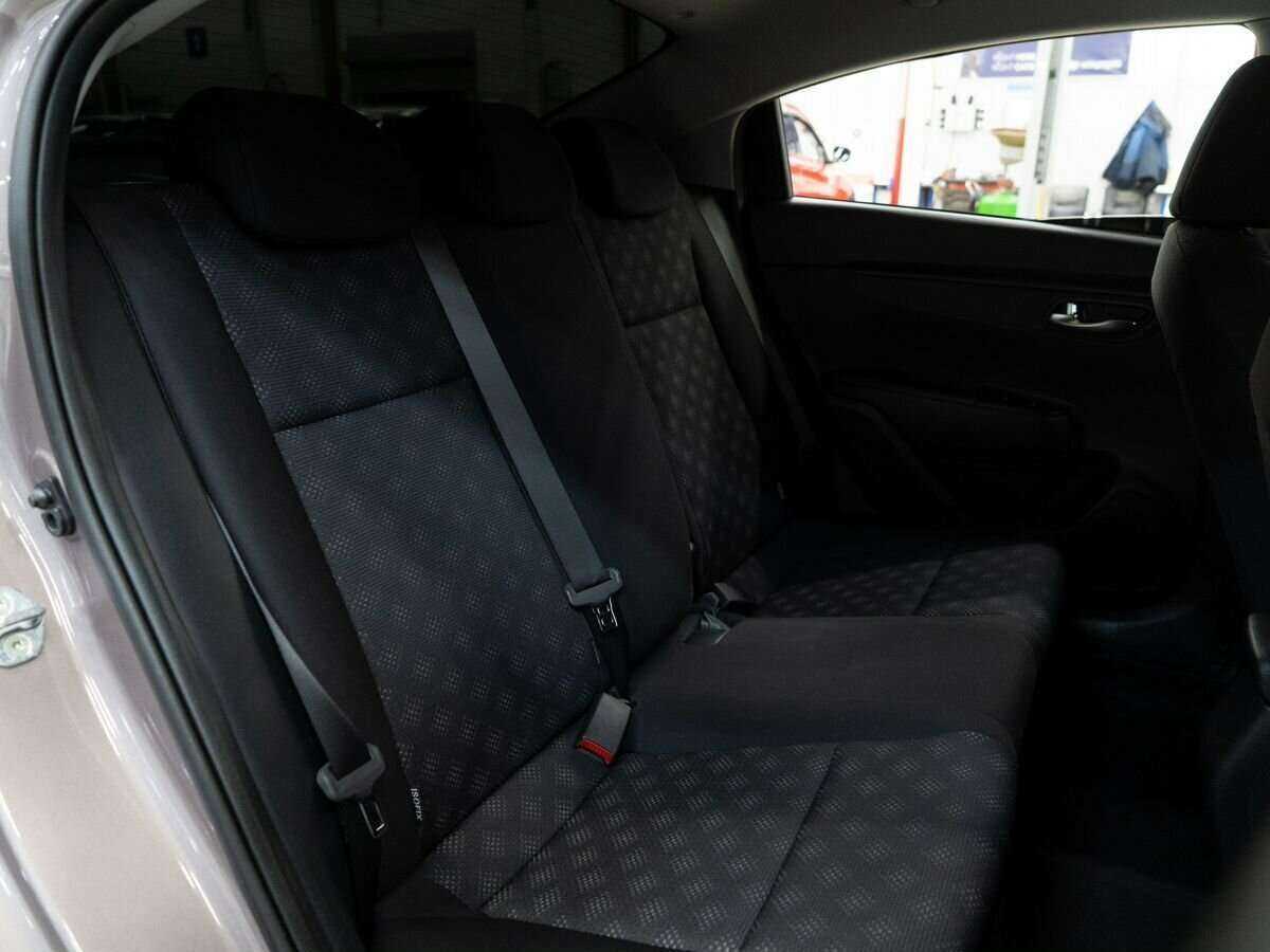 Kia Rio, 2018 Фото №8