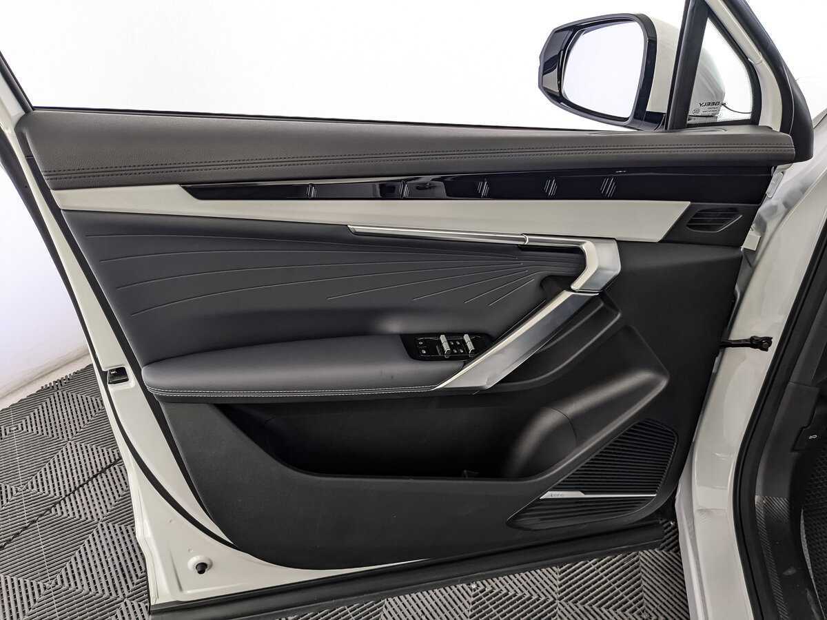 Geely Atlas, 2024 Фото №14