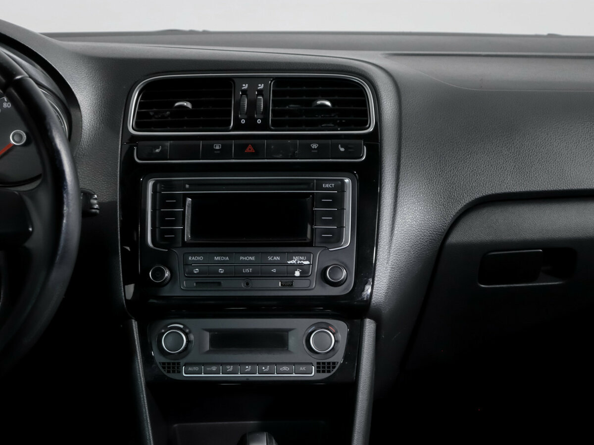 Volkswagen Polo V, 2014 Фото №10