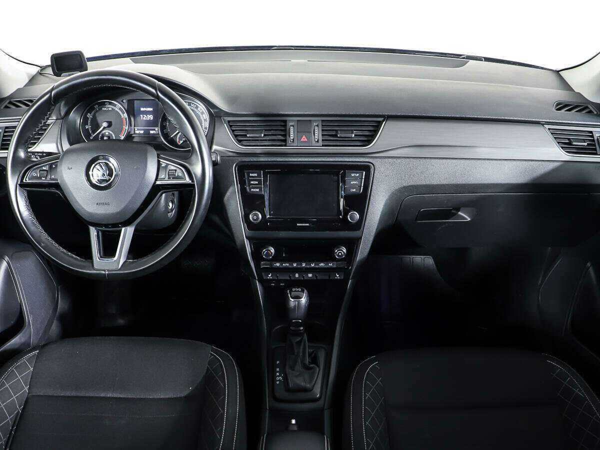 Skoda Rapid, 2017 Фото №11