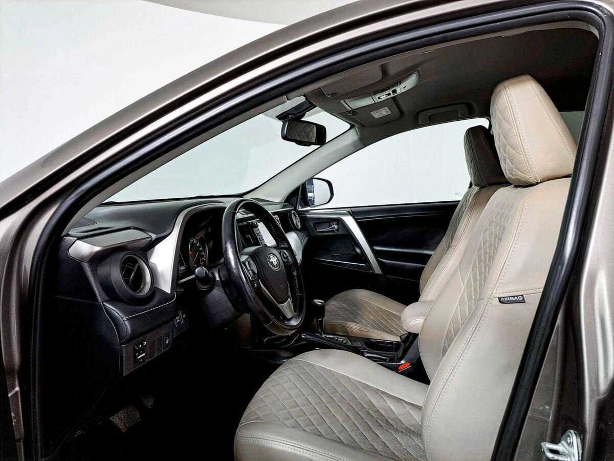 Toyota RAV4, 2019 Фото №15