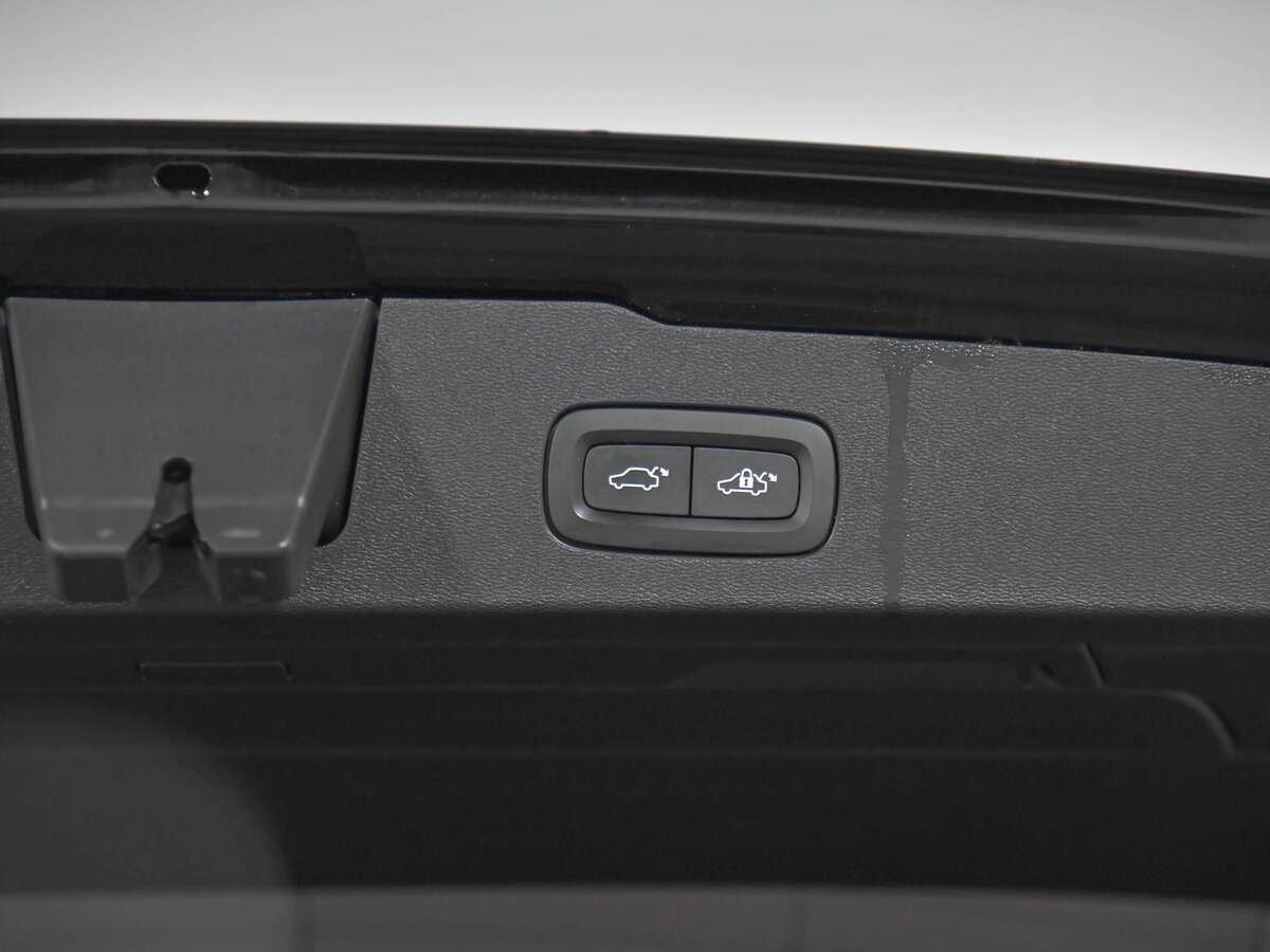 Volvo V60, 2020 Фото №18