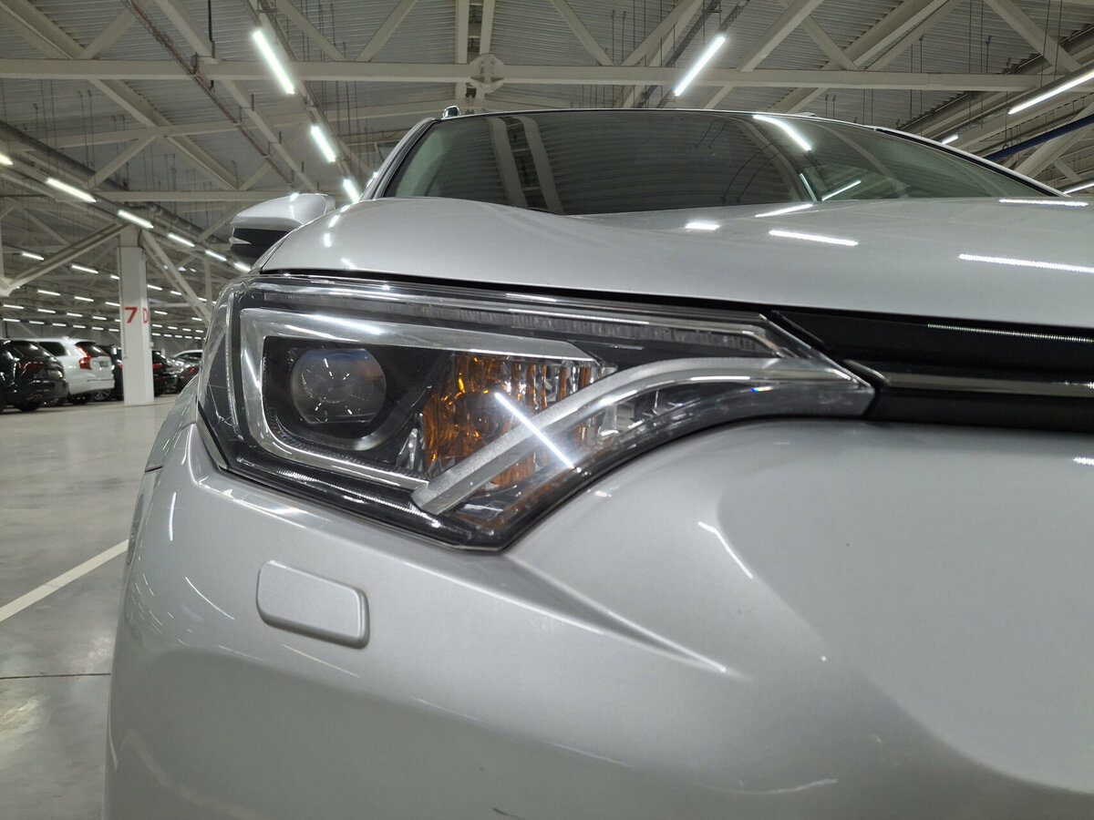 Toyota RAV4 IV (XA40) Рестайлинг, 2019 Фото №17