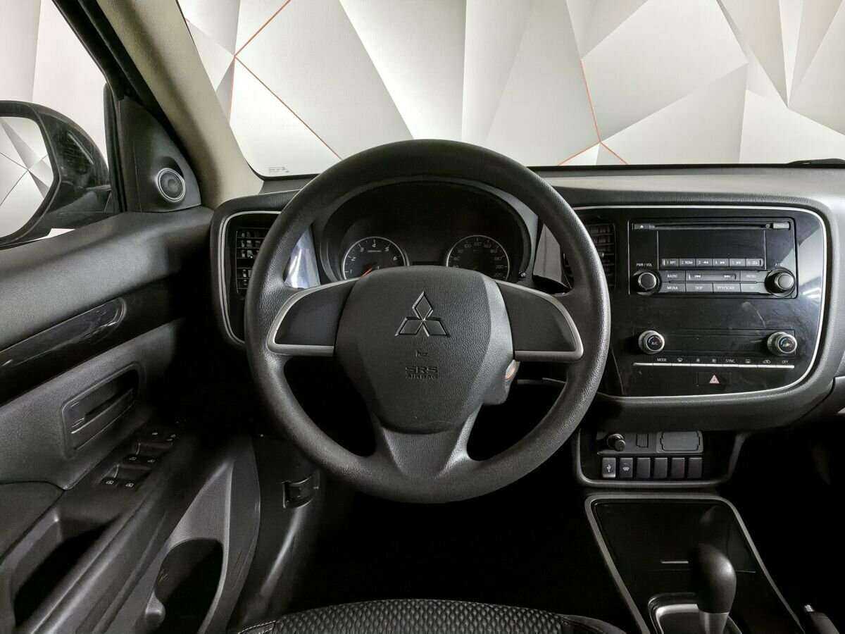 Mitsubishi Outlander, 2020 Фото №14