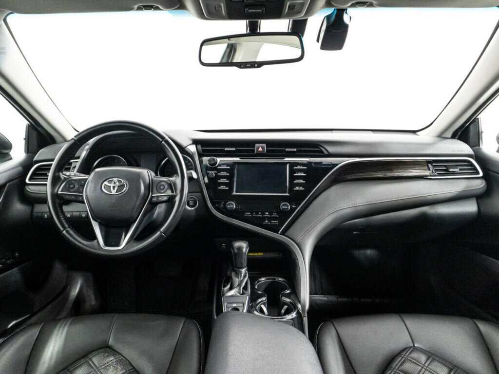 Toyota Camry, 2018 Фото №13