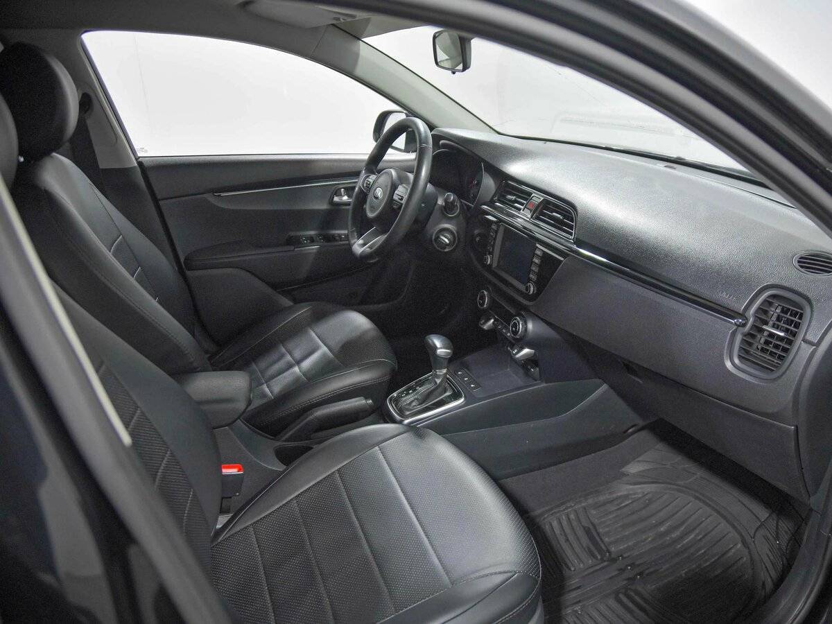 Kia Rio, 2018 Фото №17