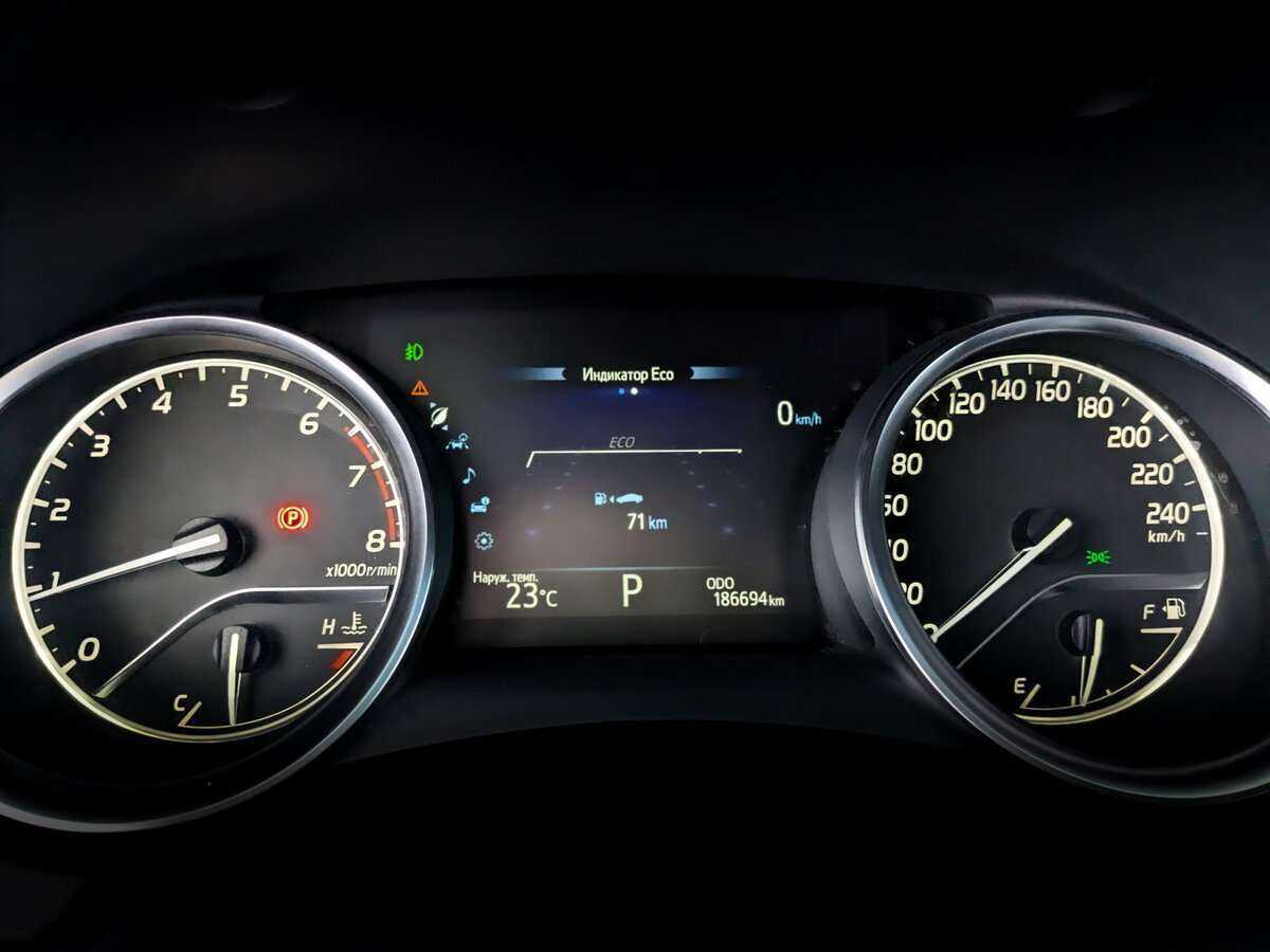 Toyota Camry, 2019 Фото №13