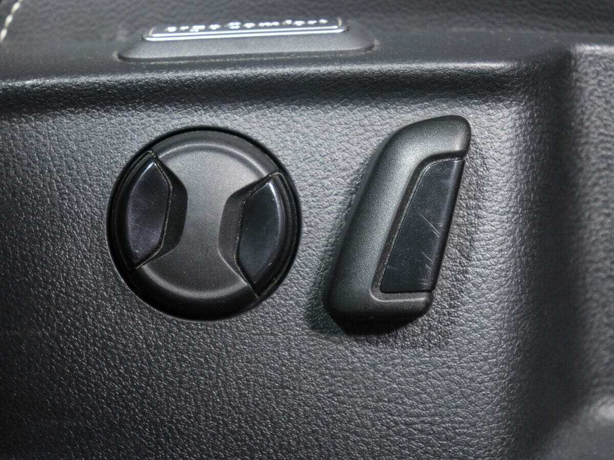 Volkswagen Passat, 2020 Фото №16