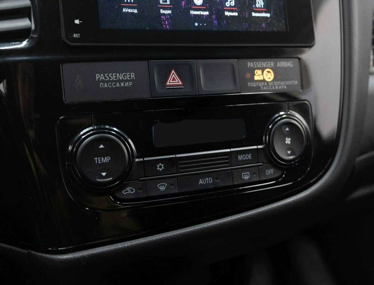 Mitsubishi Outlander, 2018 Фото №18