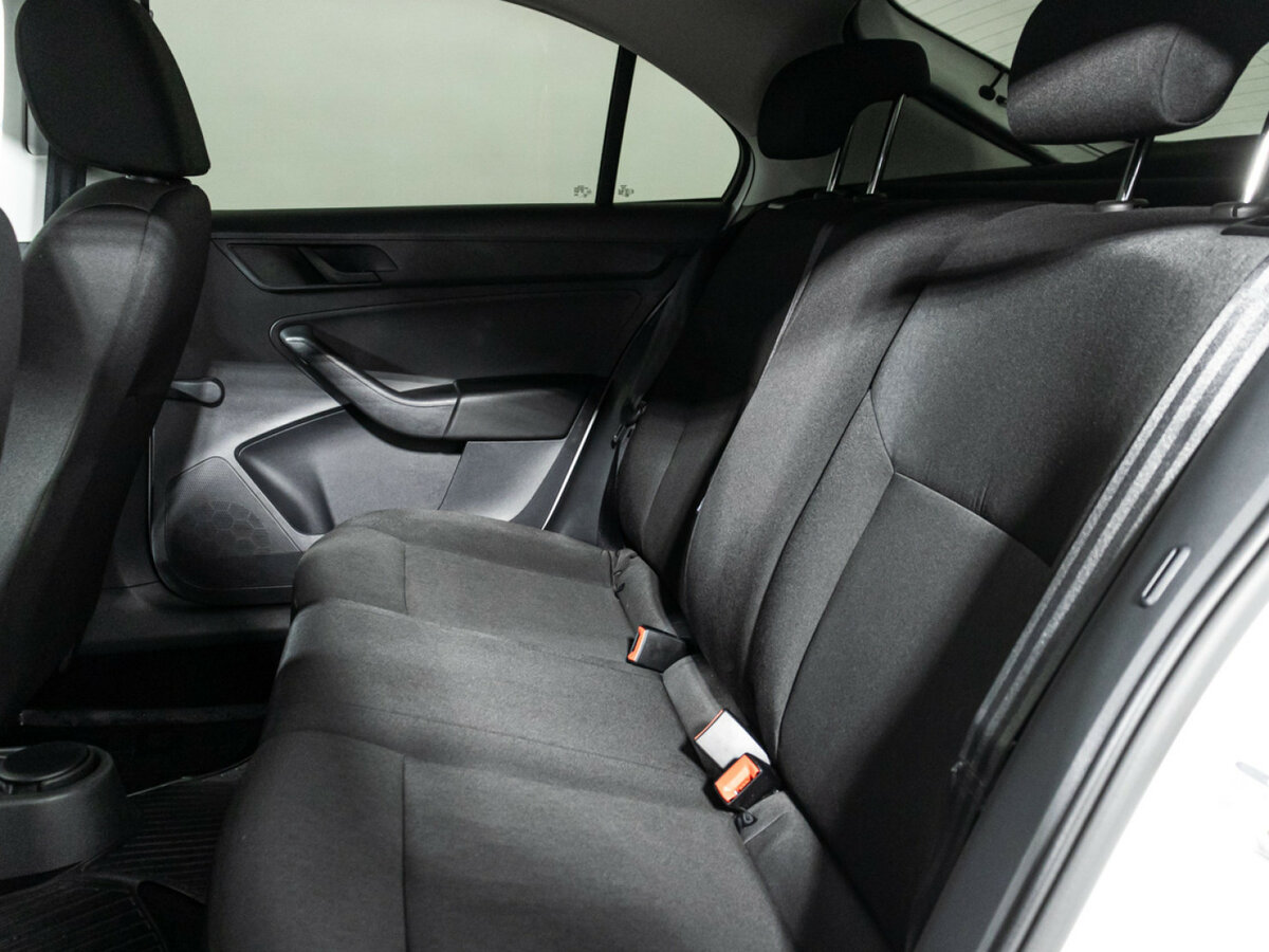 Skoda Rapid I, 2015 Фото №10