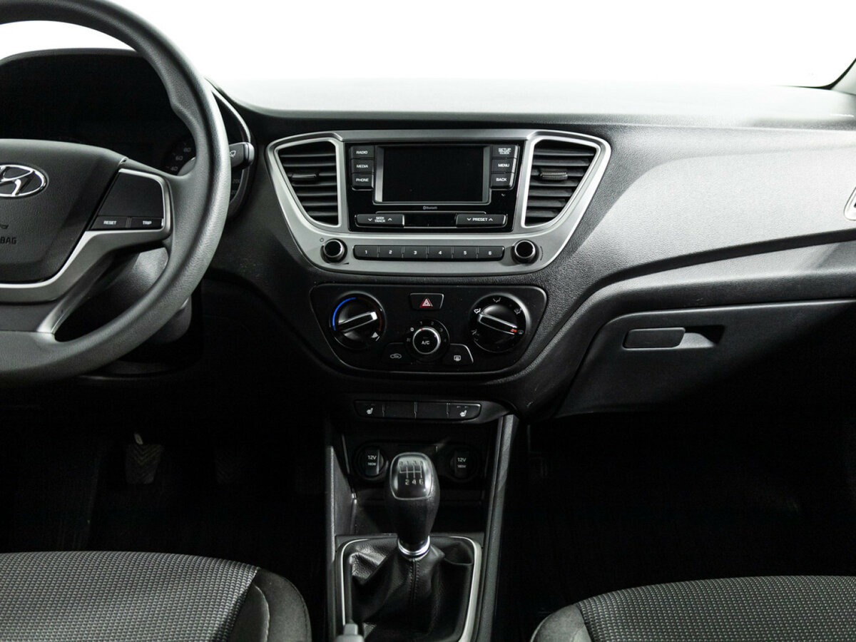 Hyundai Solaris II, 2020 Фото №14