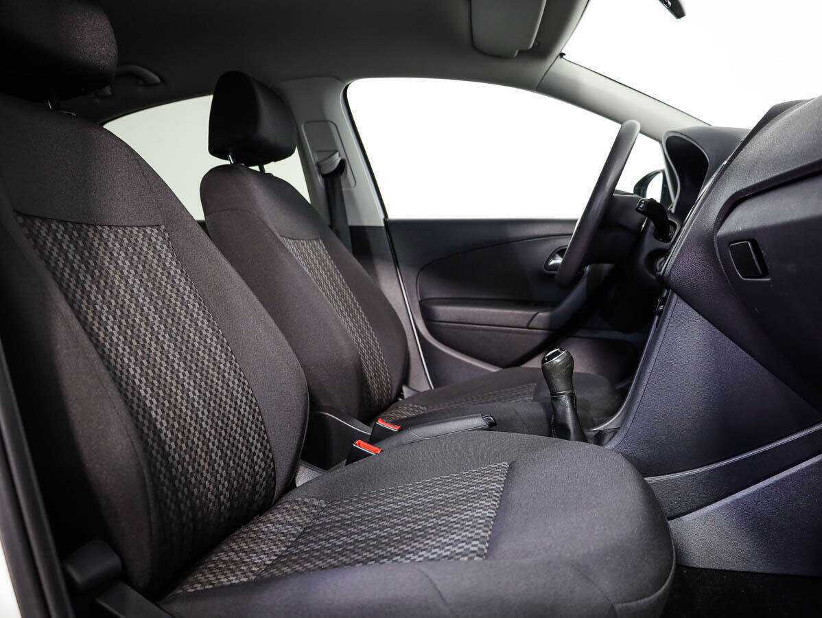 Volkswagen Polo, 2017 Фото №10