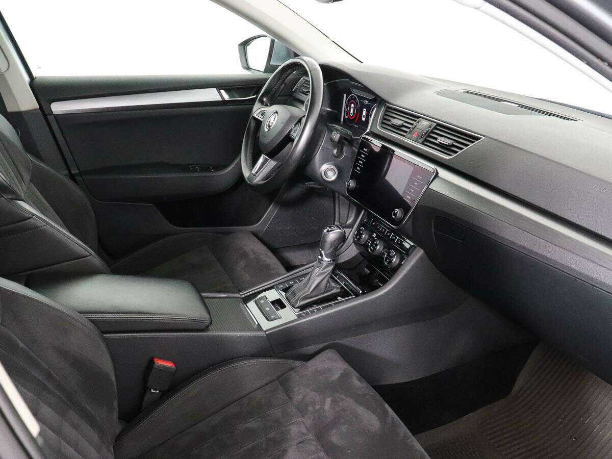 Skoda Superb, 2019 Фото №6