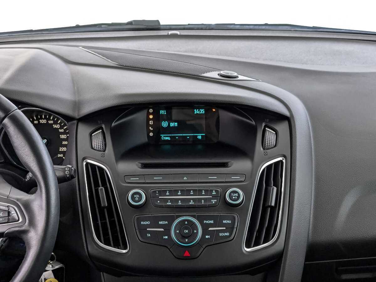 Ford Focus, 2018 Фото №13