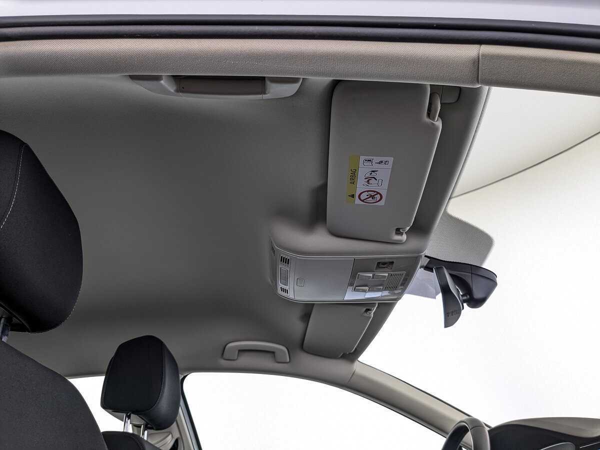 Volkswagen Passat, 2019 Фото №23