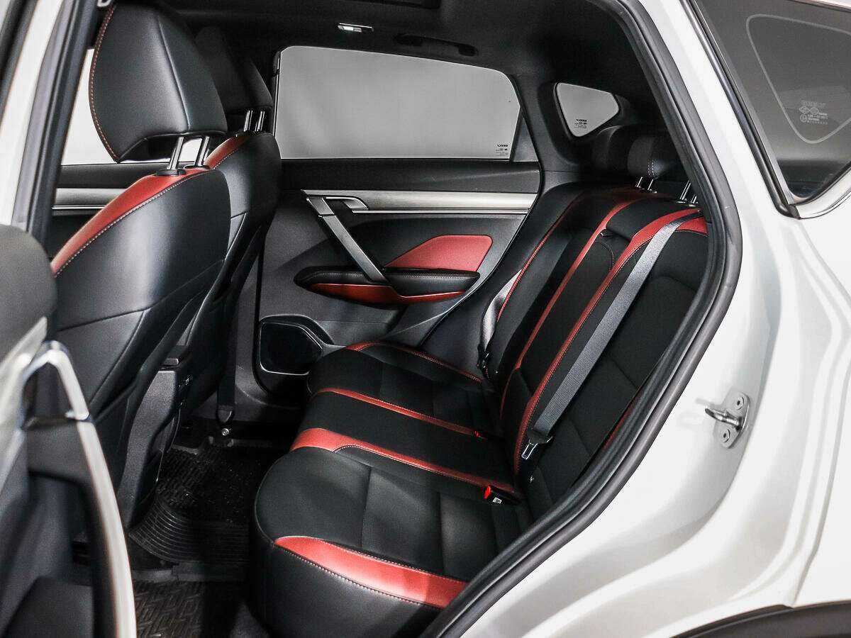 Geely Coolray, 2021 Фото №12