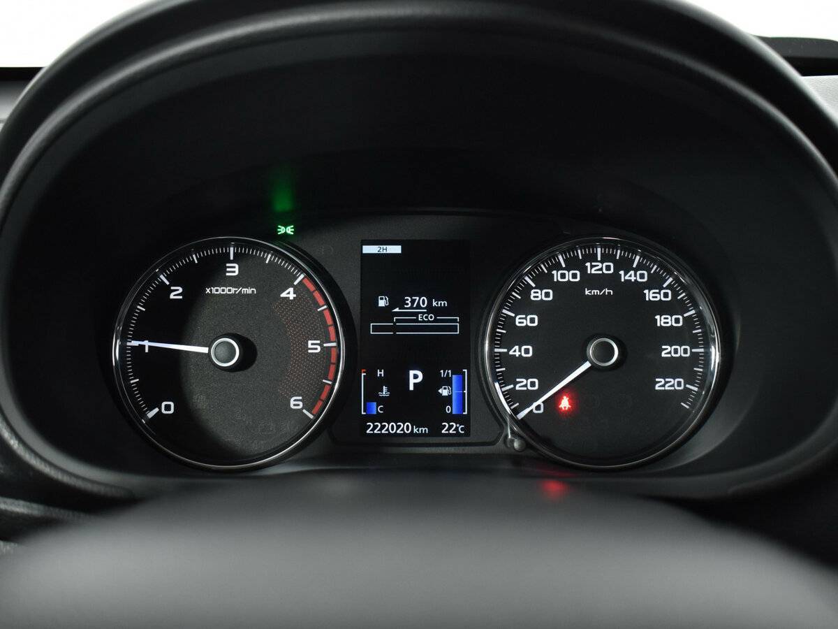 Mitsubishi Pajero Sport, 2017 Фото №14