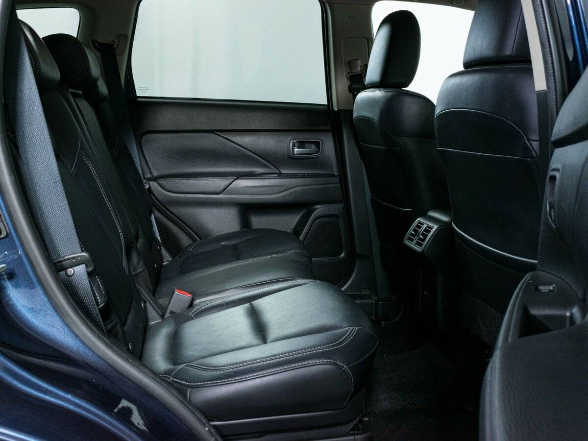 Mitsubishi Outlander, 2020 Фото №13