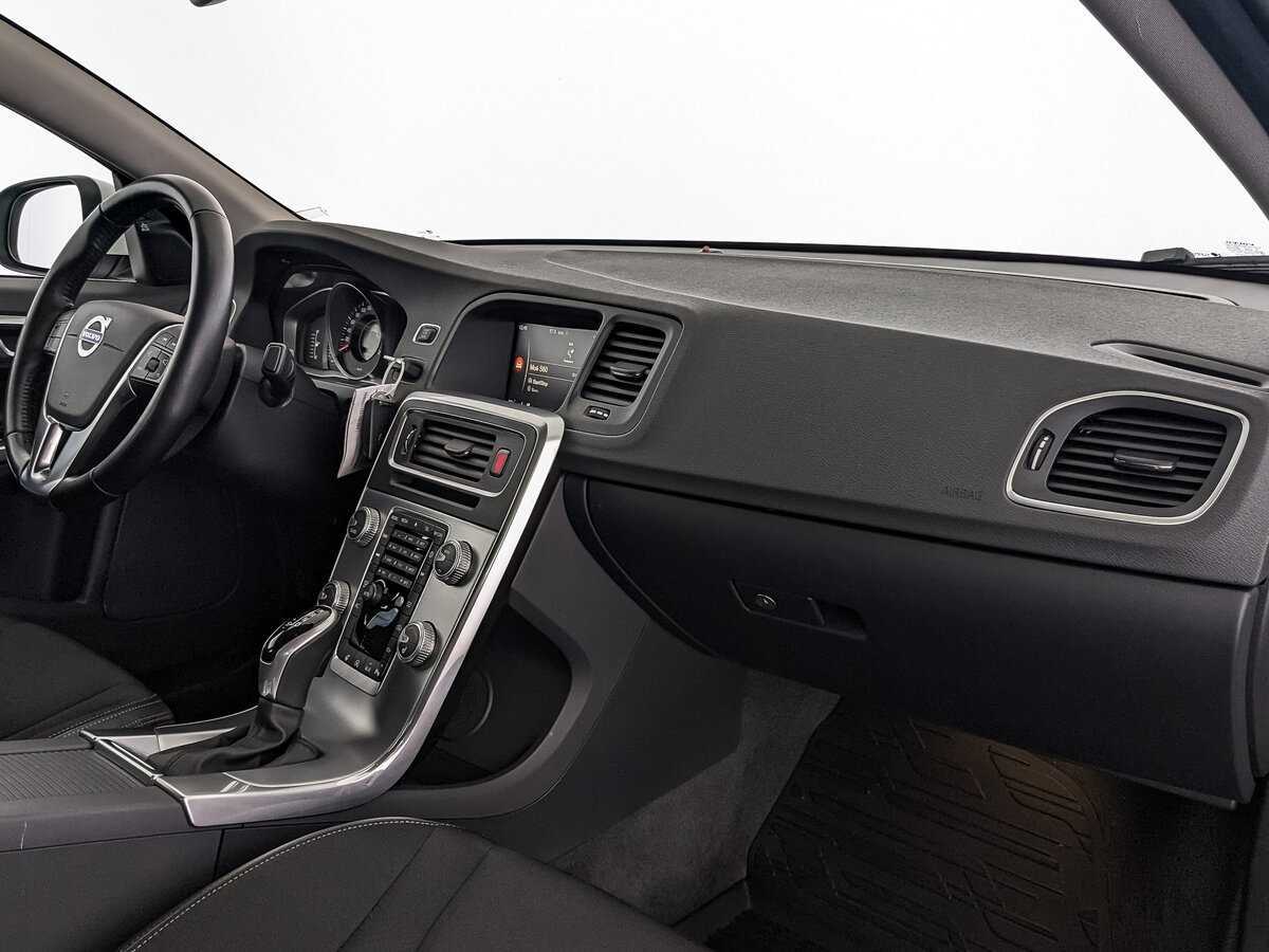 Volvo S60, 2017 Фото №9