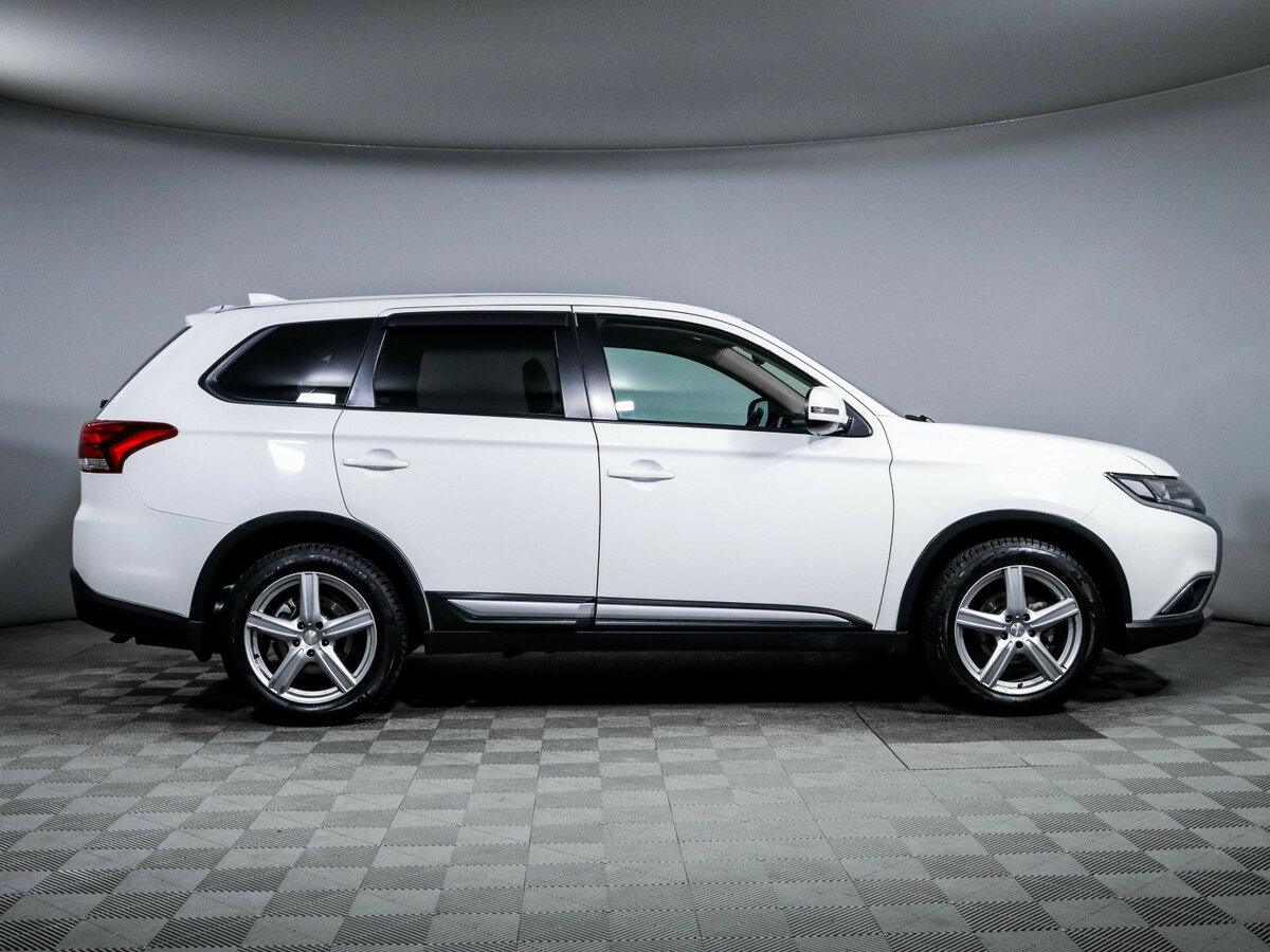 Mitsubishi Outlander III Рестайлинг 2, 2018 Фото №4