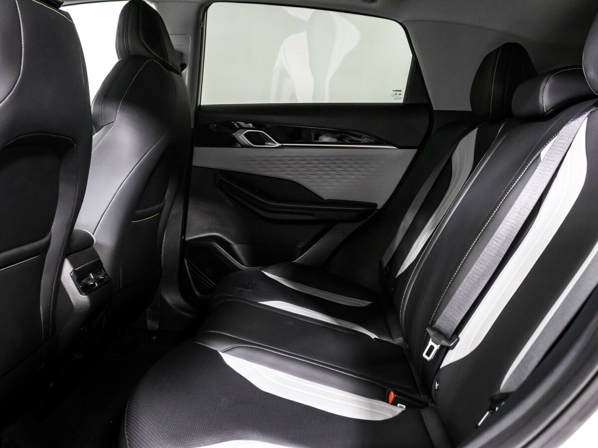 Geely Coolray (Binyue Cool) I Рестайлинг, 2023 Фото №11