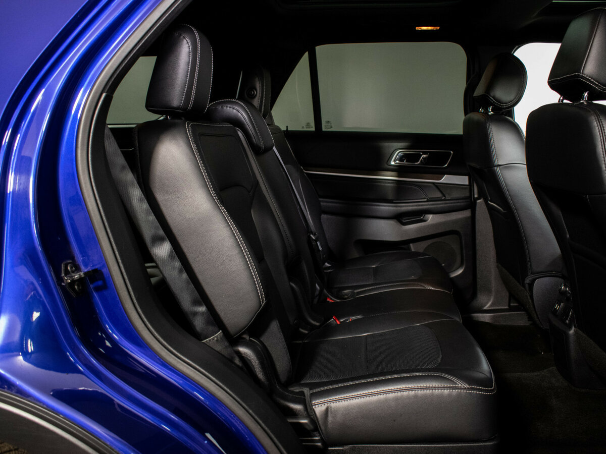 Ford Explorer V Рестайлинг, 2017 Фото №10