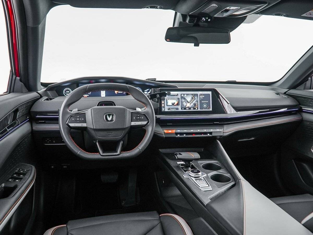 Changan UNI-V, 2023 Фото №8