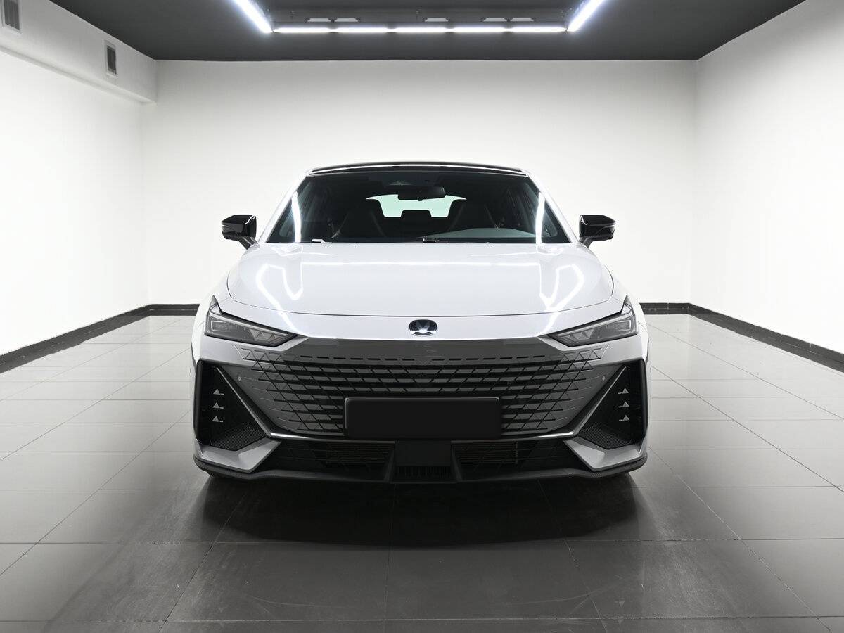 Changan UNI-V, 2023 Фото №3