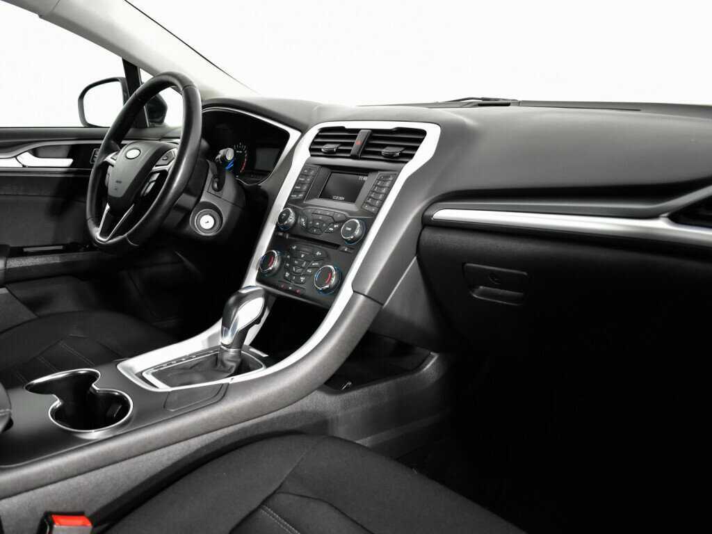 Ford Mondeo, 2017 Фото №9