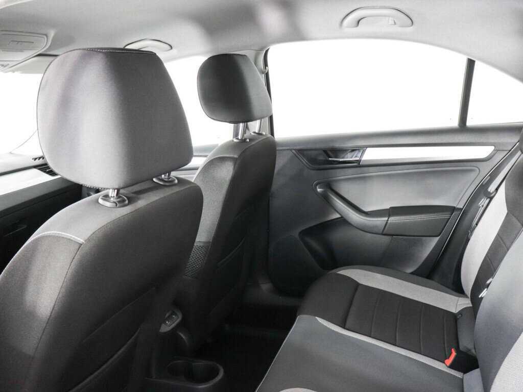 Skoda Rapid, 2018 Фото №11
