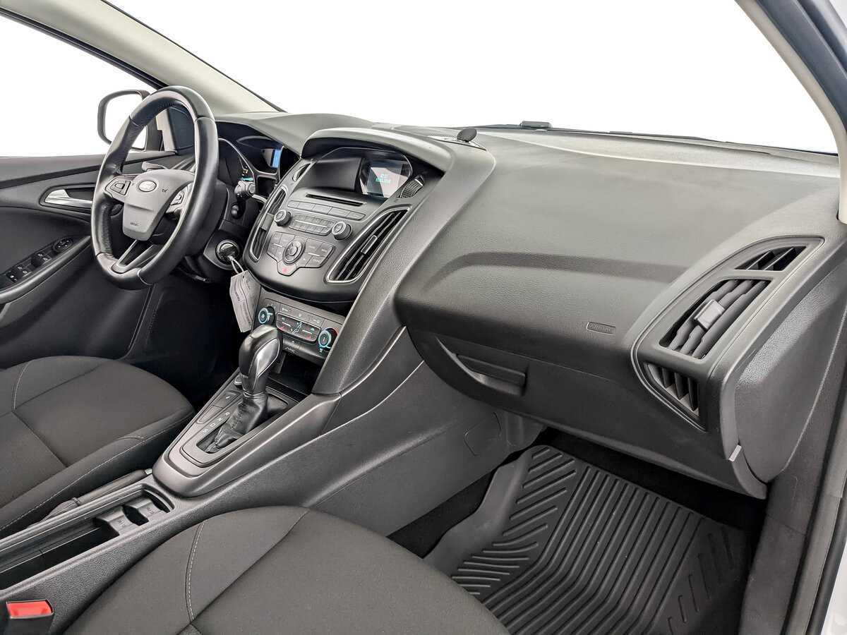 Ford Focus, 2018 Фото №11