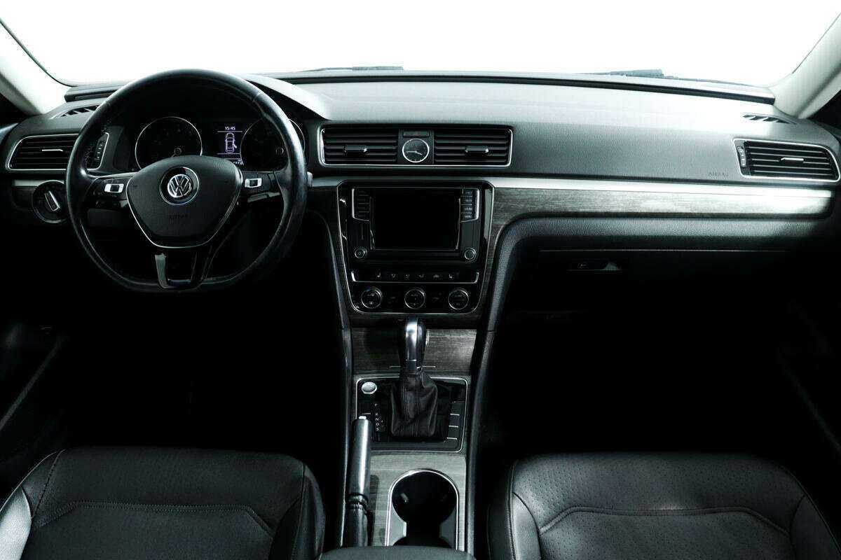 Volkswagen Passat, 2017 Фото №11