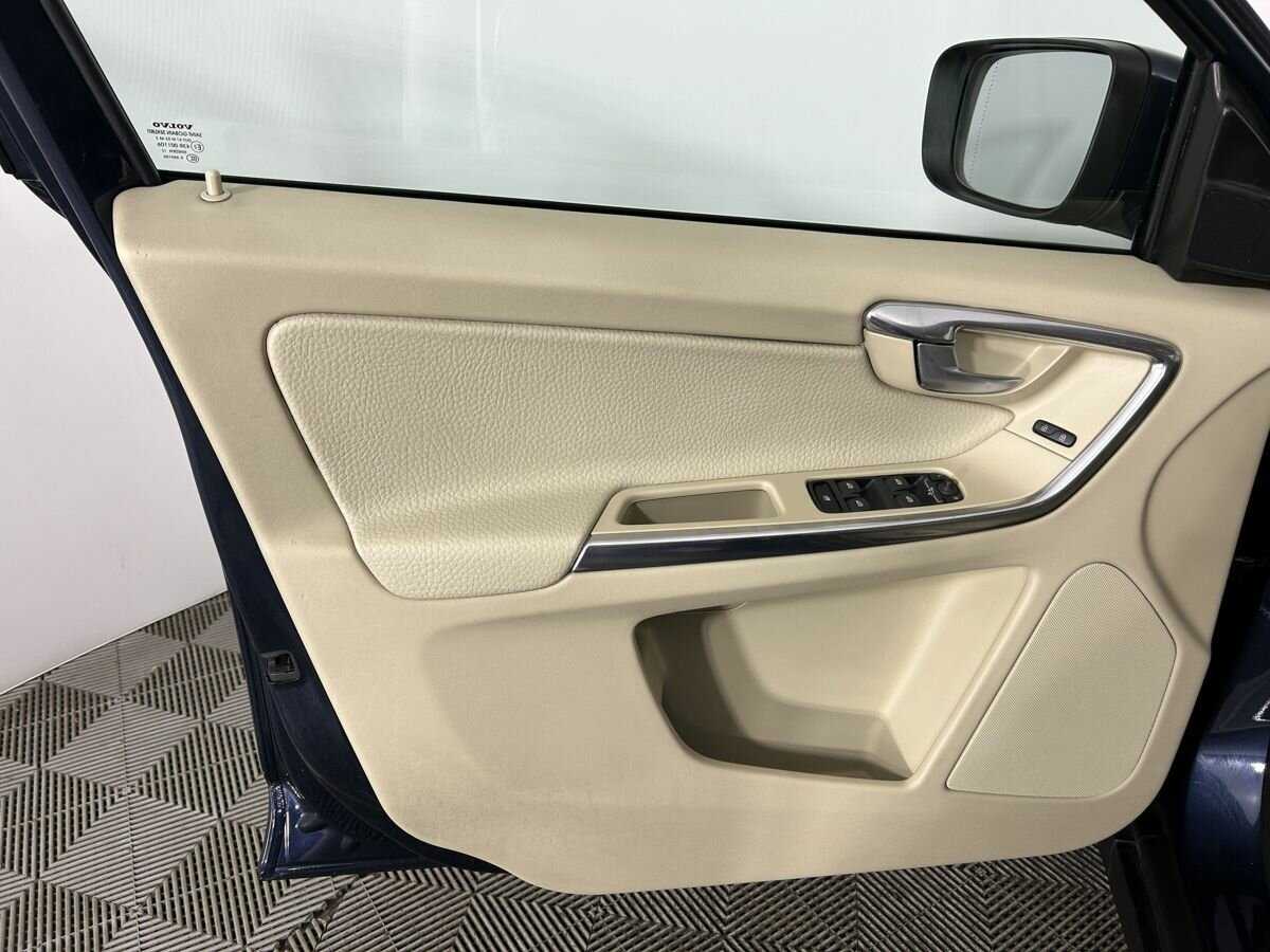 Volvo XC60, 2012 Фото №8