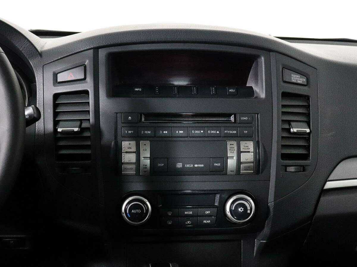 Mitsubishi Pajero, 2014 Фото №11