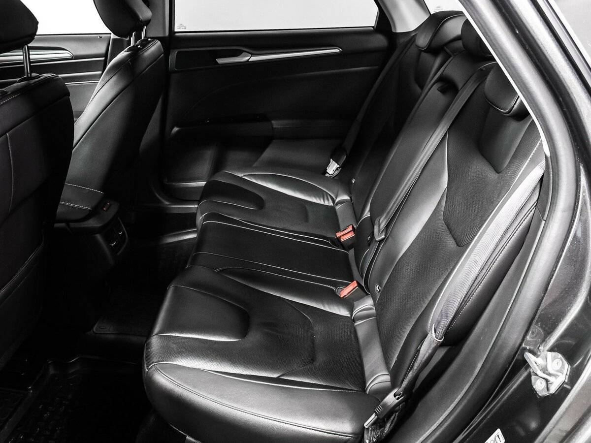 Ford Mondeo, 2018 Фото №13