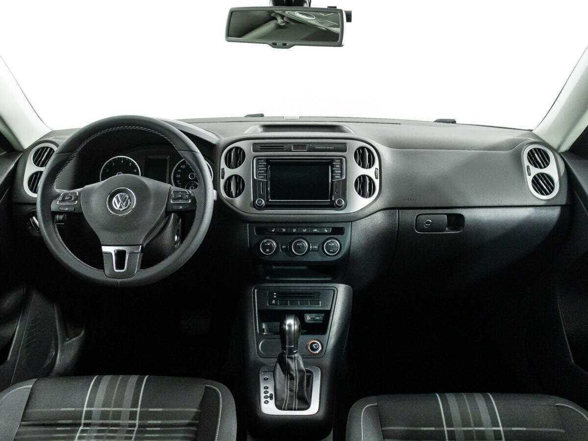 Volkswagen Tiguan, 2015 Фото №14