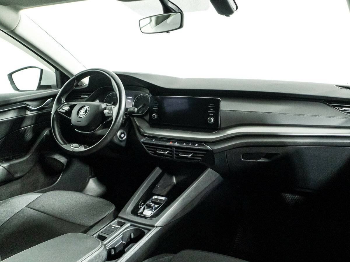 Skoda Octavia, 2021 Фото №9