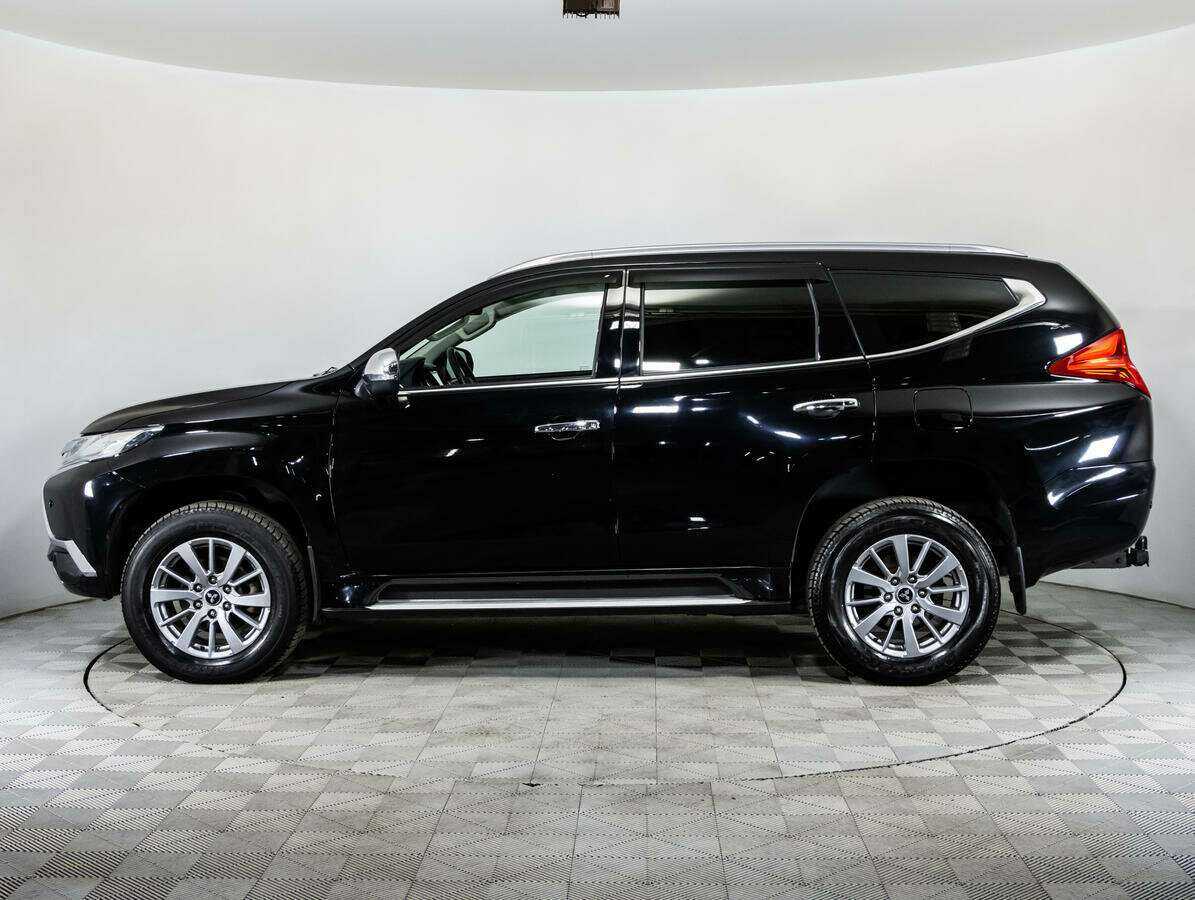Mitsubishi Pajero Sport, 2017 Фото №8
