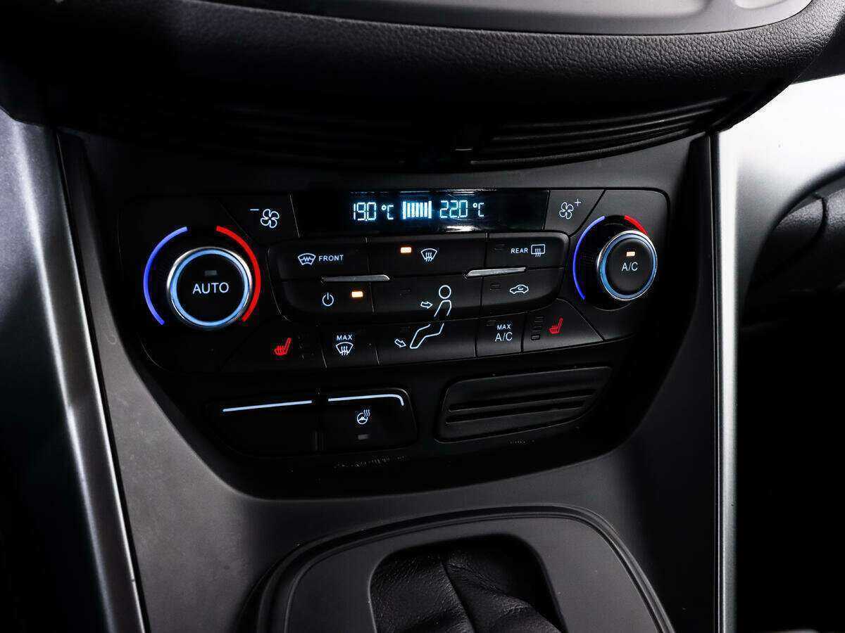 Ford Kuga, 2018 Фото №12