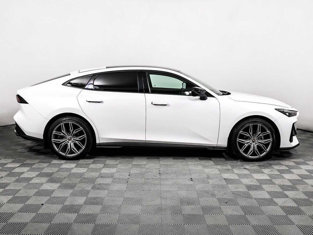 Changan UNI-V, 2023 Фото №4