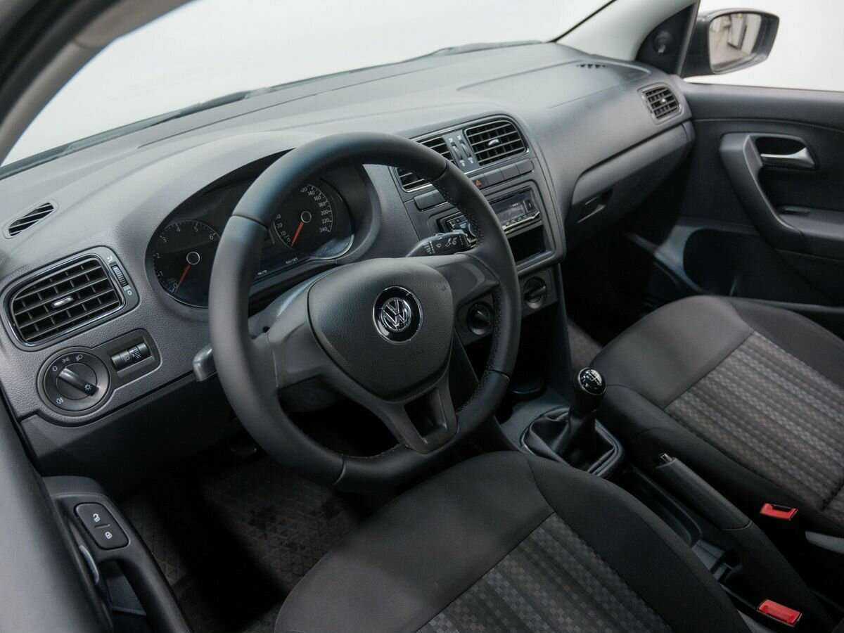 Volkswagen Polo, 2020 Фото №13