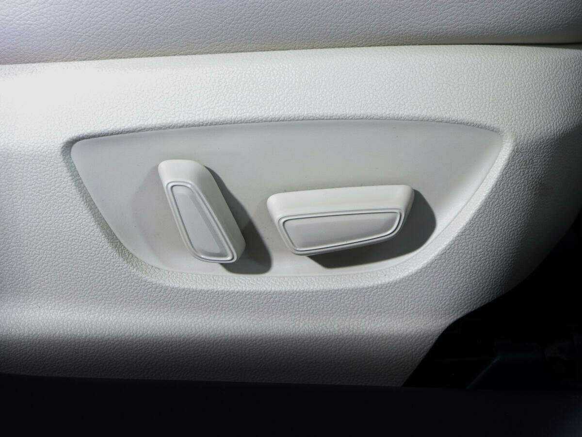 Toyota Camry, 2020 Фото №13