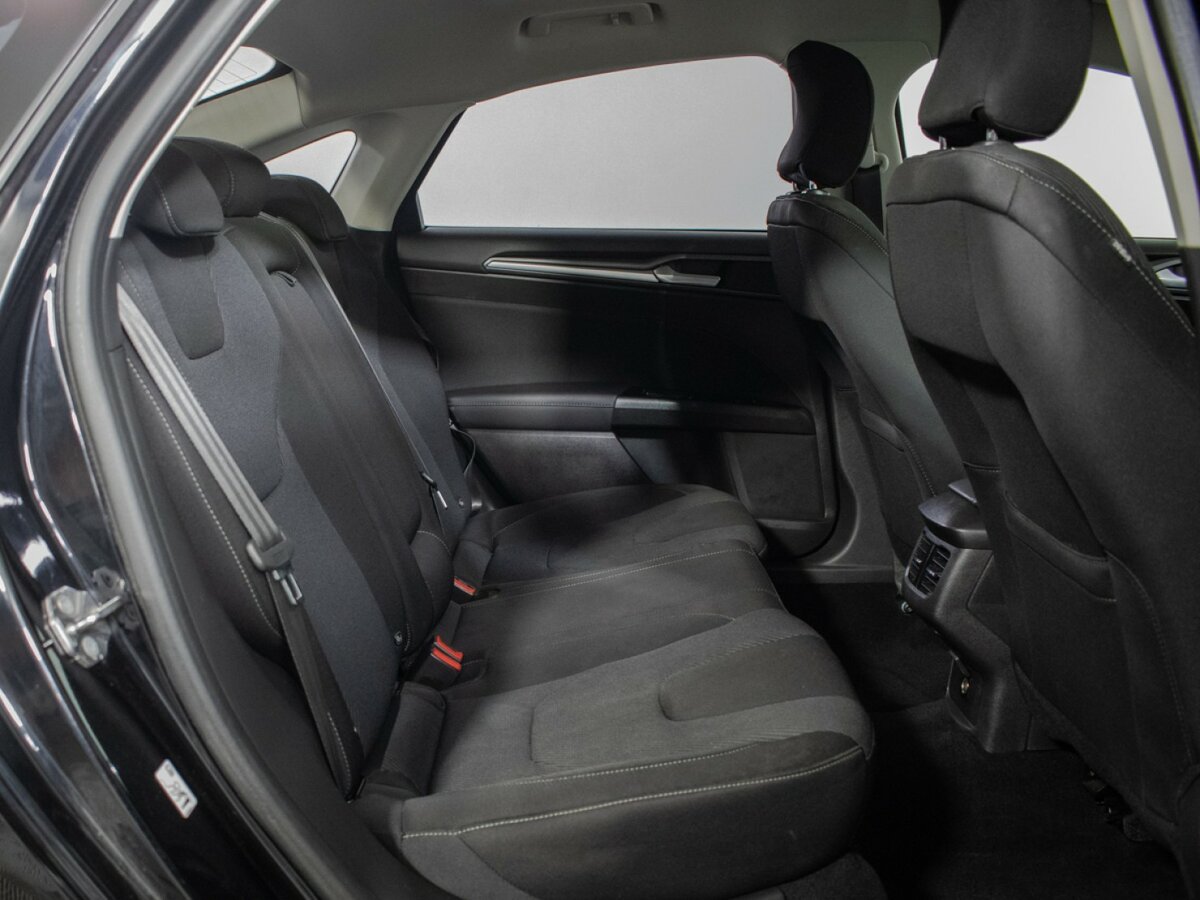 Ford Mondeo V, 2017 Фото №10