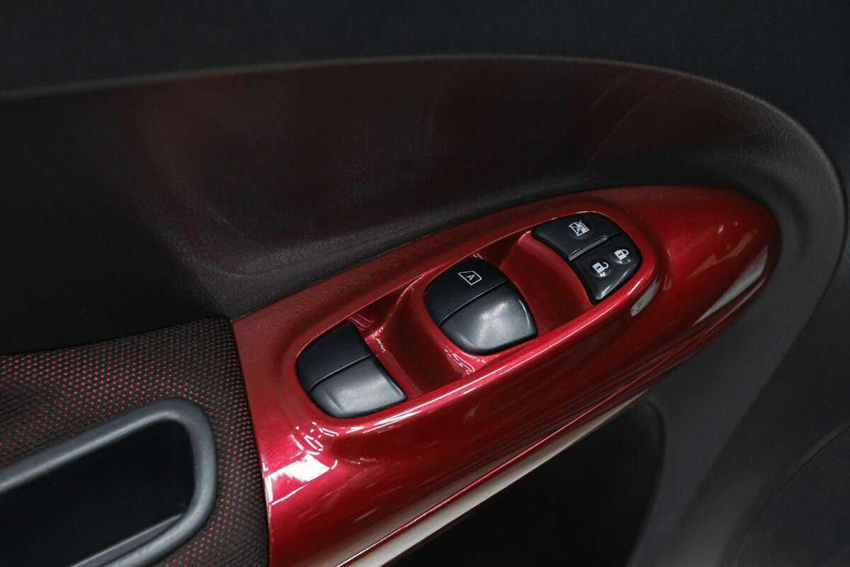 Nissan Juke, 2012 Фото №17