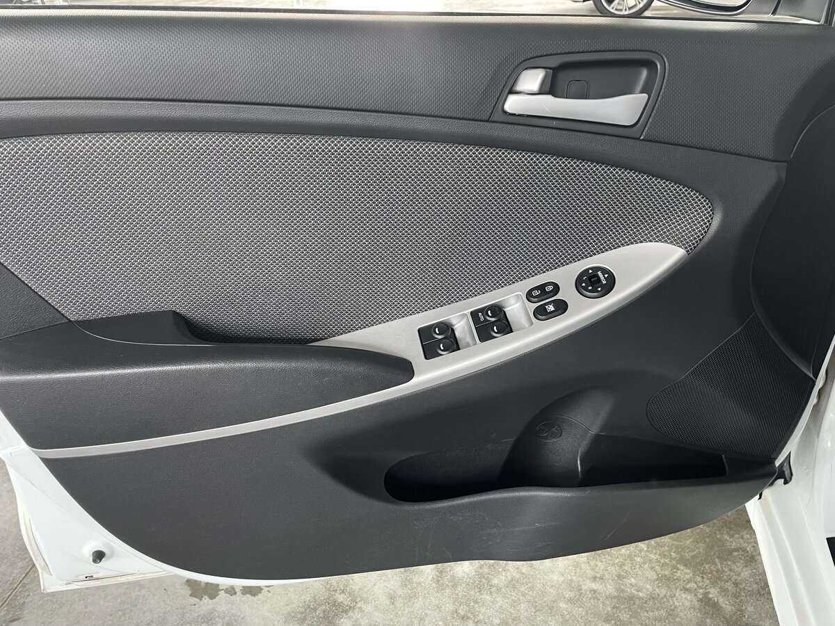 Hyundai Solaris, 2013 Фото №17